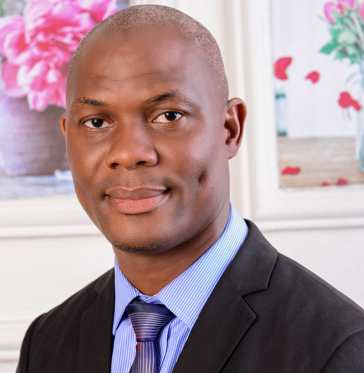 Prof Segun Oyedeji